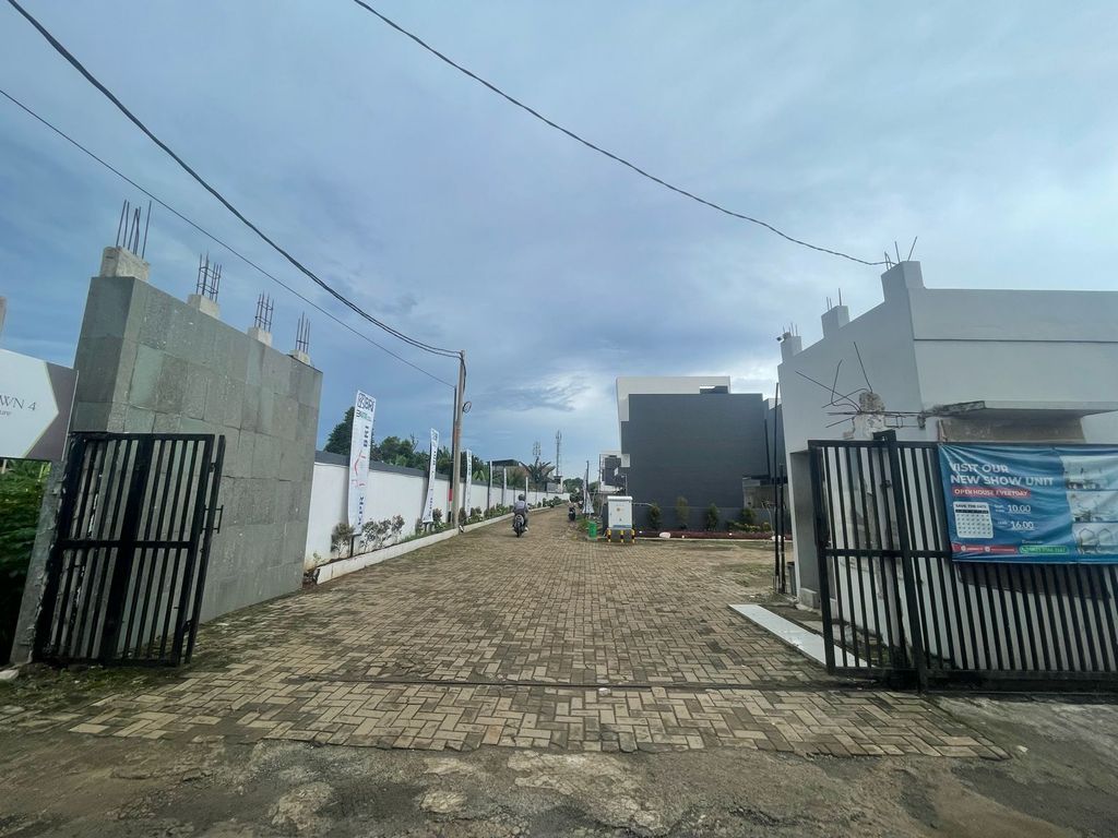 foto gerbang perumahan Nano Town 4