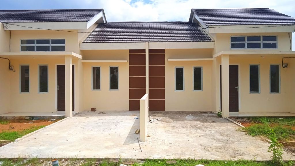 foto tampak rumah tipe Jade perumahan Artaputra Residence
