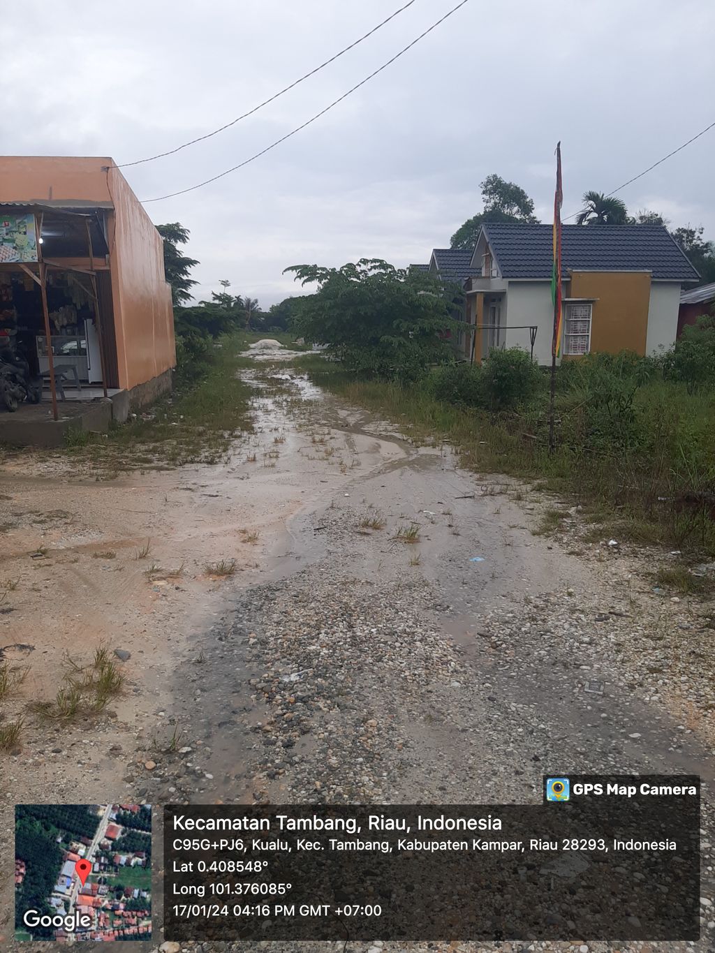 foto gerbang perumahan CASSIAVERA LAND