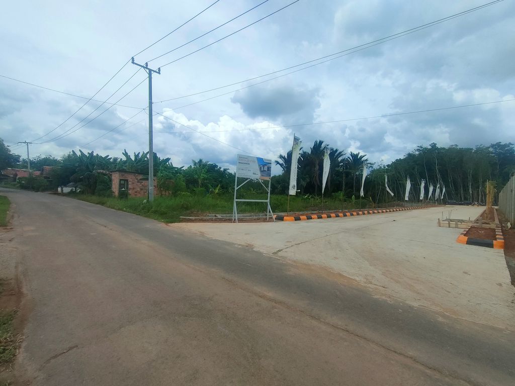 foto gerbang perumahan GRIYA LESTARI RESIDENCES