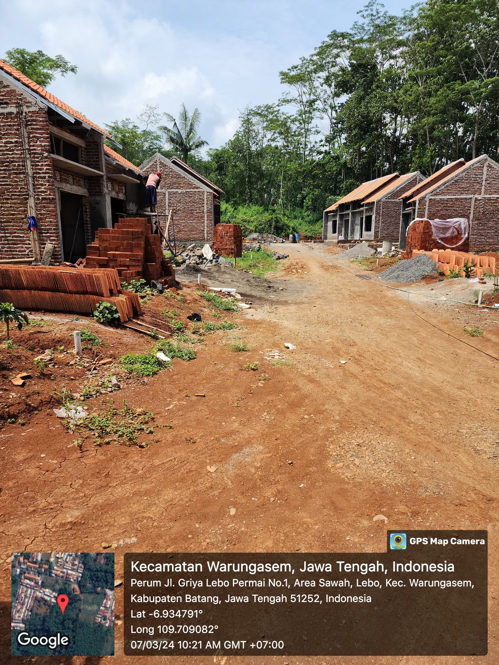 foto posisi tengah perumahan Griya Lebo Permai 3