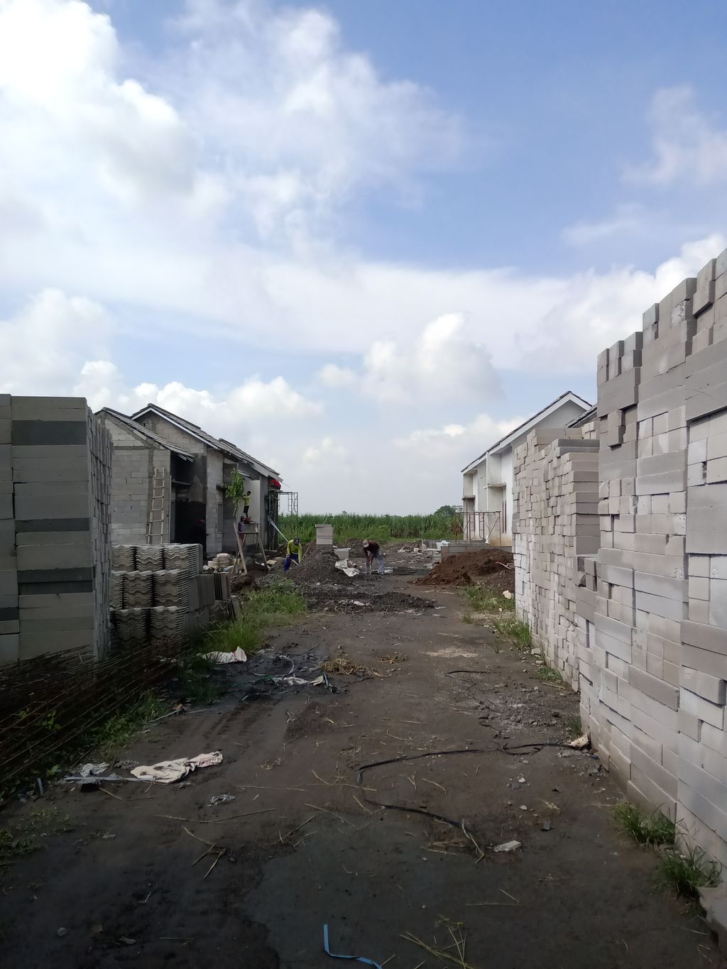foto posisi tengah perumahan TAQIYA LAND III