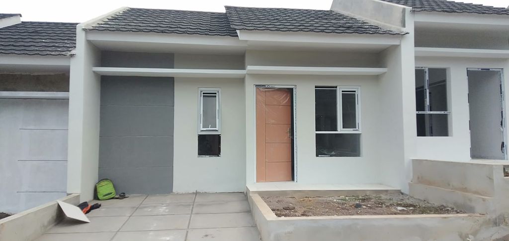 foto tampak rumah tipe 36/60 PMK 2024 perumahan Pamoyanan Residence