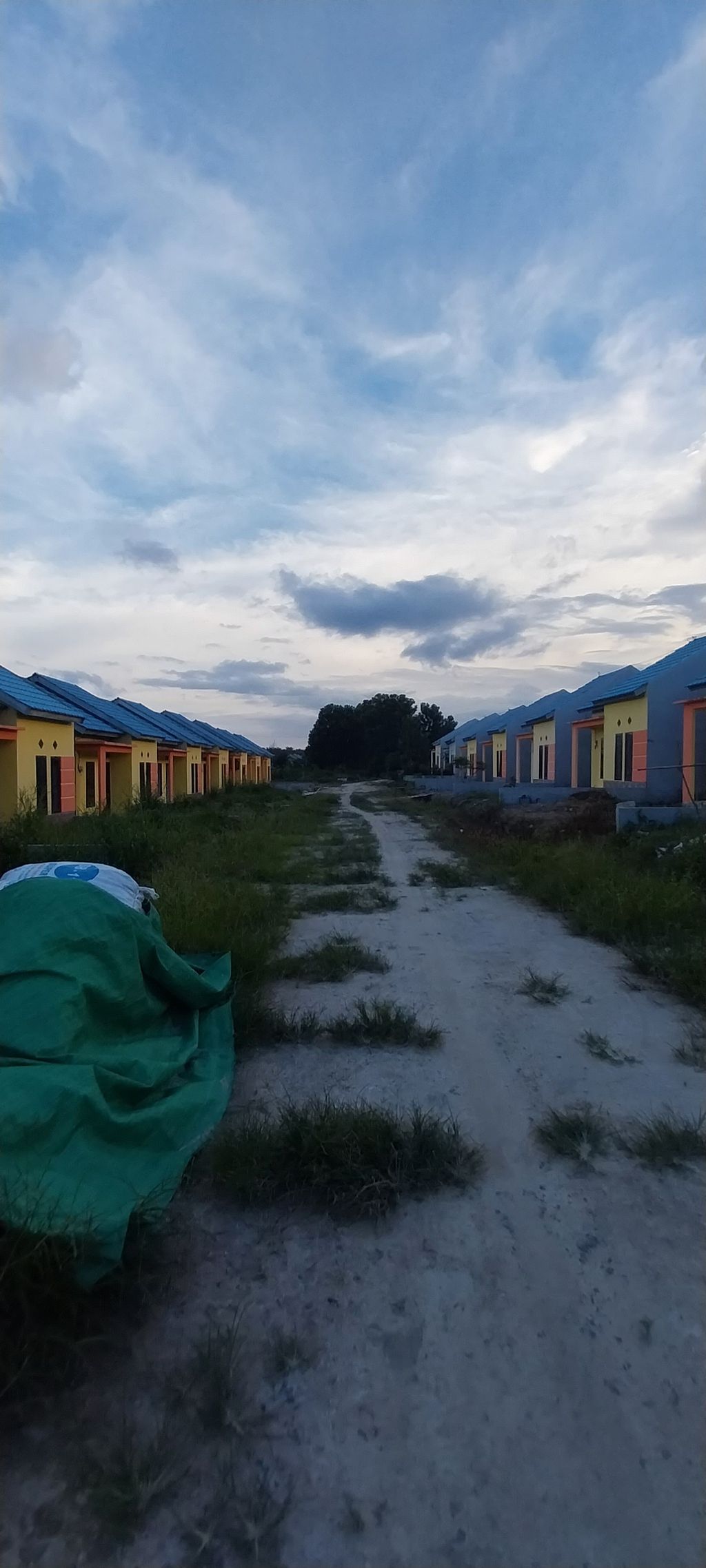 foto posisi tengah perumahan PURNAMA INDAH 2 (BARU)