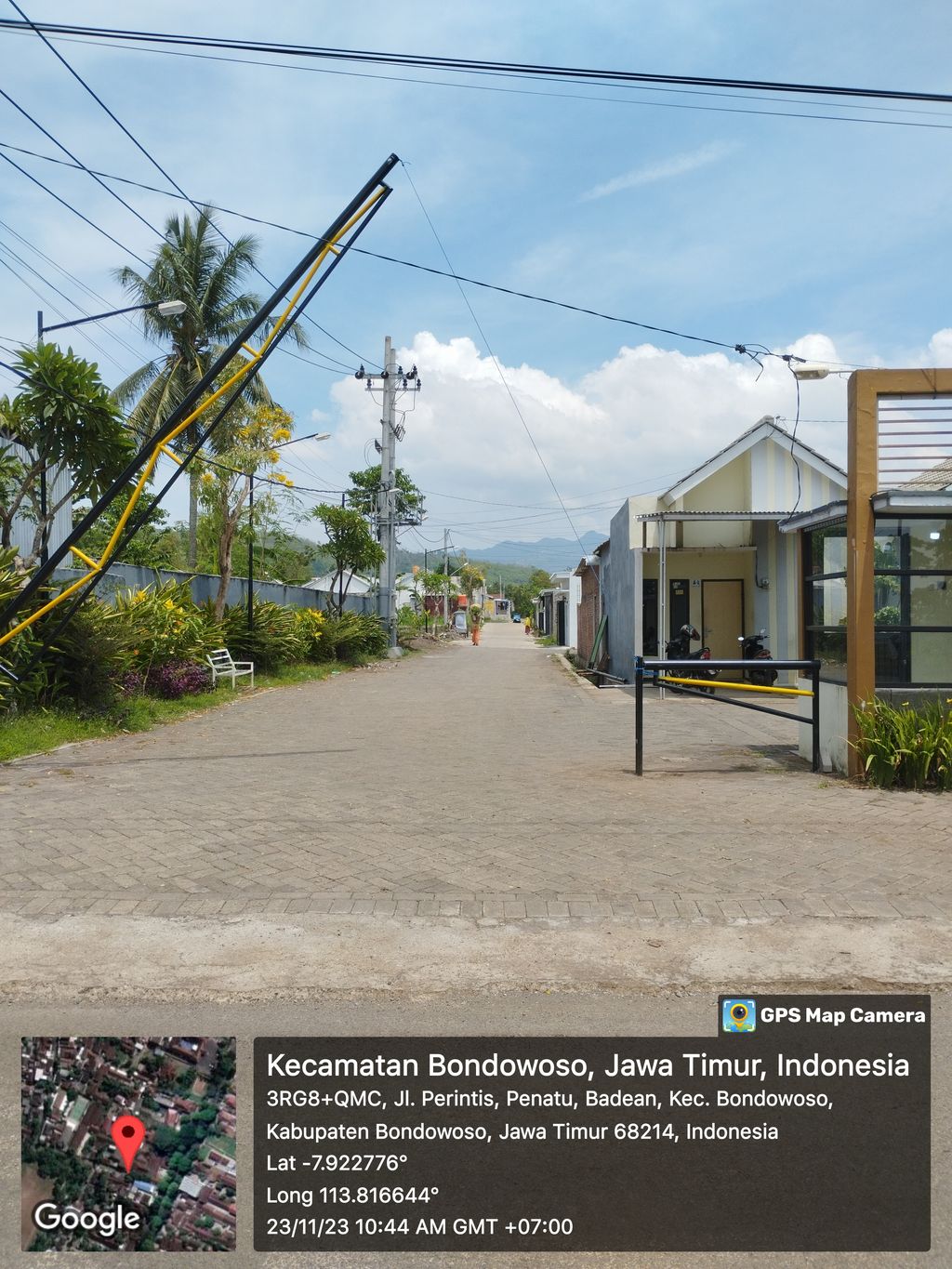 foto gerbang perumahan River Side Garden Tahap 2