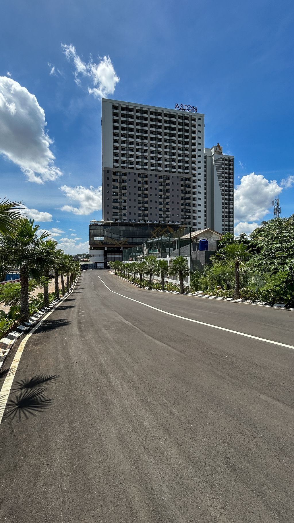 foto posisi tengah perumahan APARTEMEN ANWA RESIDENCE
