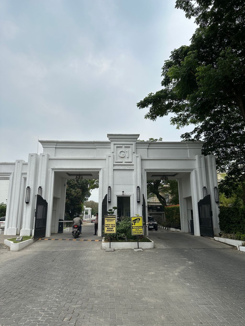 foto gerbang perumahan Givency One Tahap IV Deli Serdang