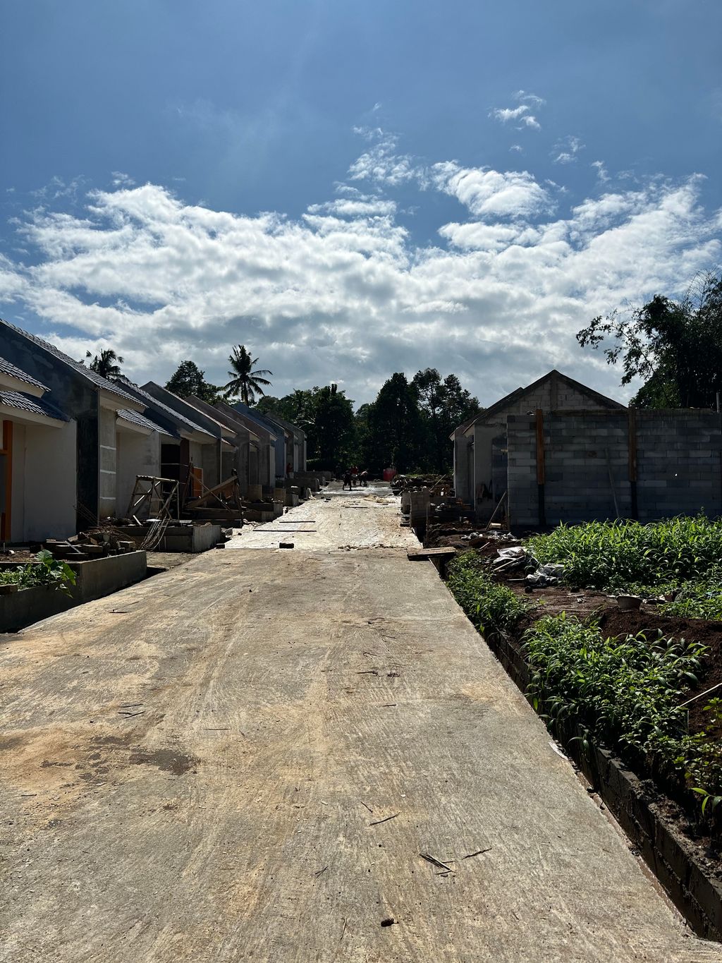 foto gerbang perumahan YUDISTIRA REGENCY 5