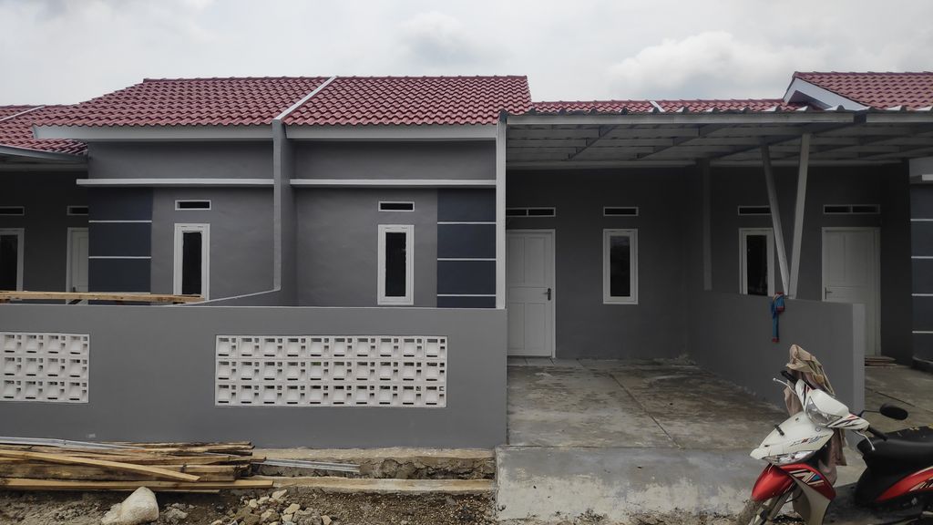 foto contoh rumah perumahan Dhita Residence