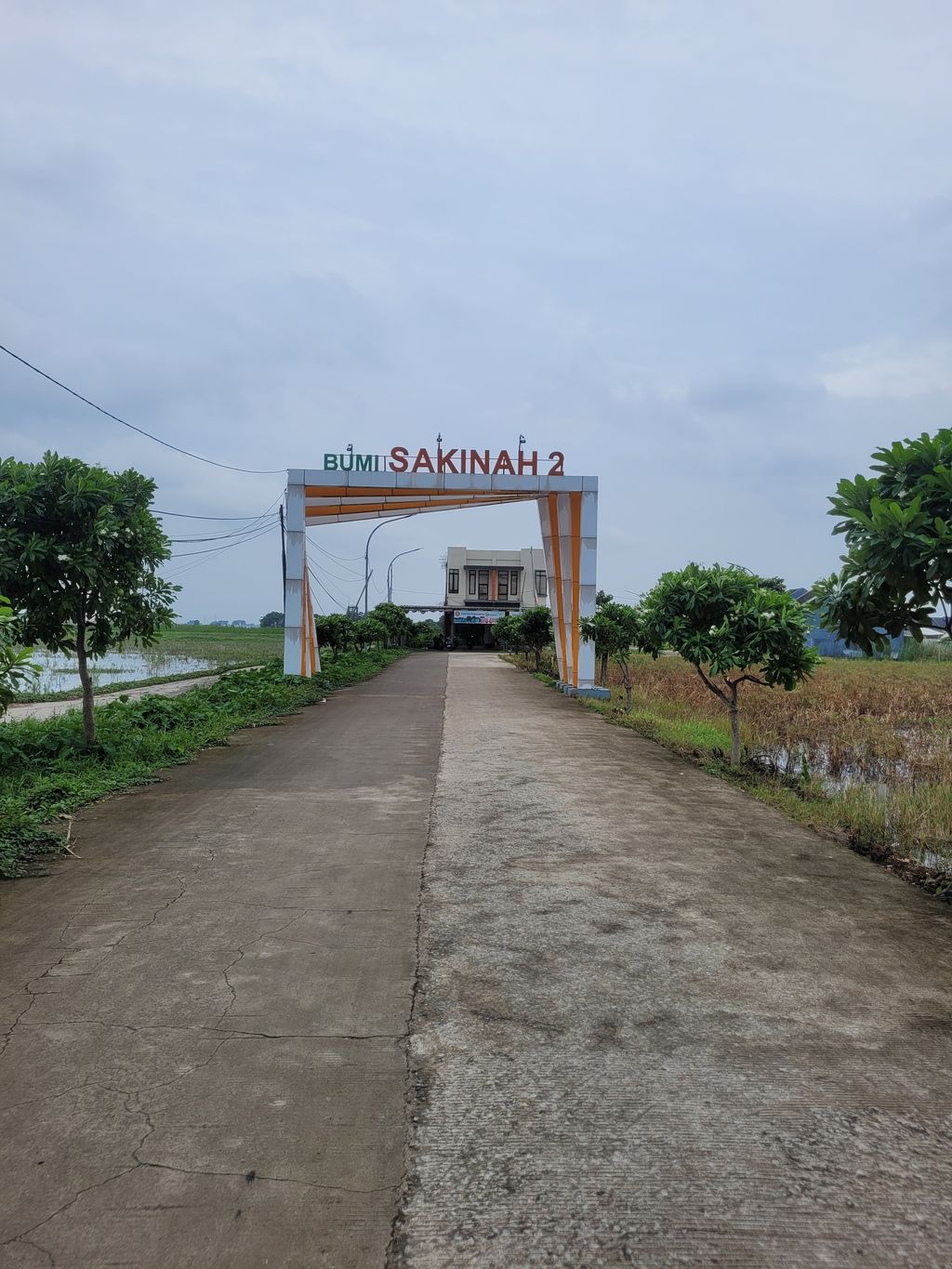 foto gerbang perumahan PERUMAHAN BUMI SAKINAH 2