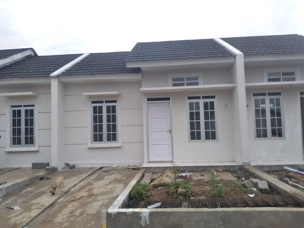 foto contoh rumah perumahan TRUSMILAND ARJAWINANGUN 1 TAHAP 3.1