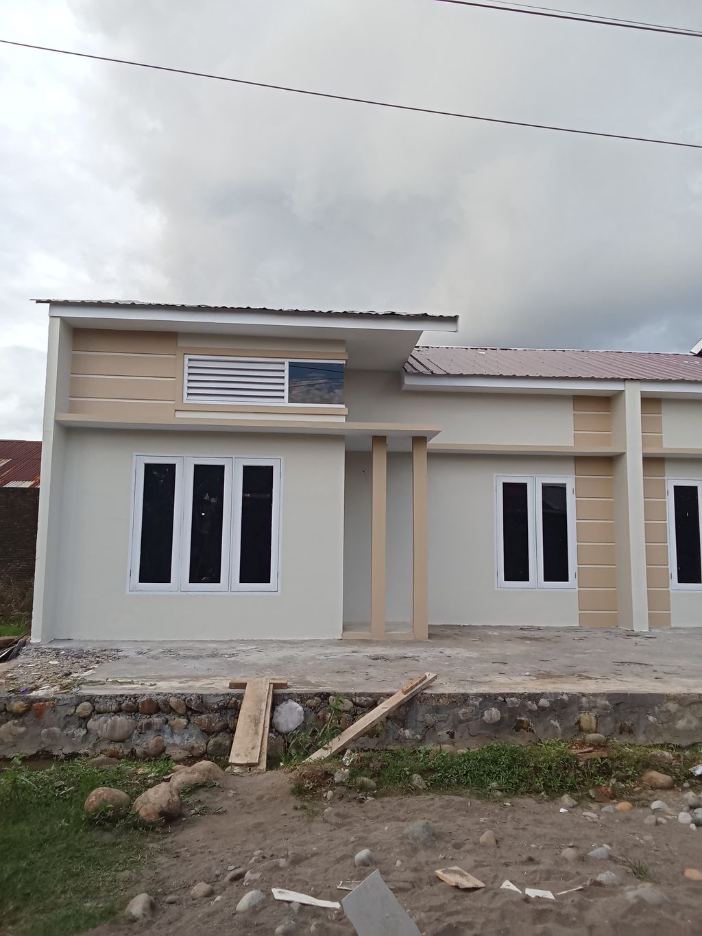 foto tampak rumah tipe 45 perumahan Bumi batara mawang permai