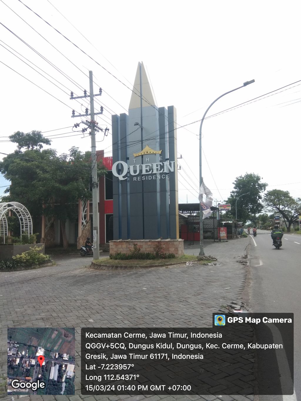 foto gerbang perumahan PERUM. THE QUEEN RESIDENCE