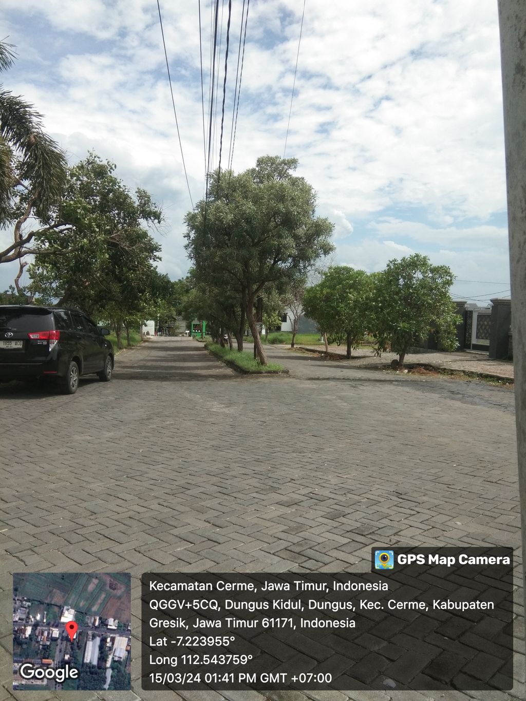 foto posisi tengah perumahan PERUM. THE QUEEN RESIDENCE