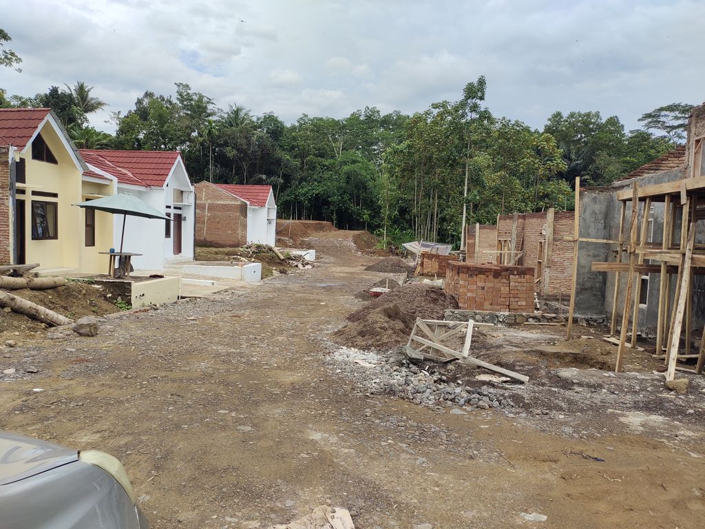 foto gerbang perumahan GRAND SUKAMUKTI ESTATE 2