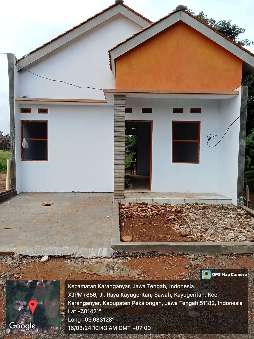 foto contoh rumah perumahan Destama Residence