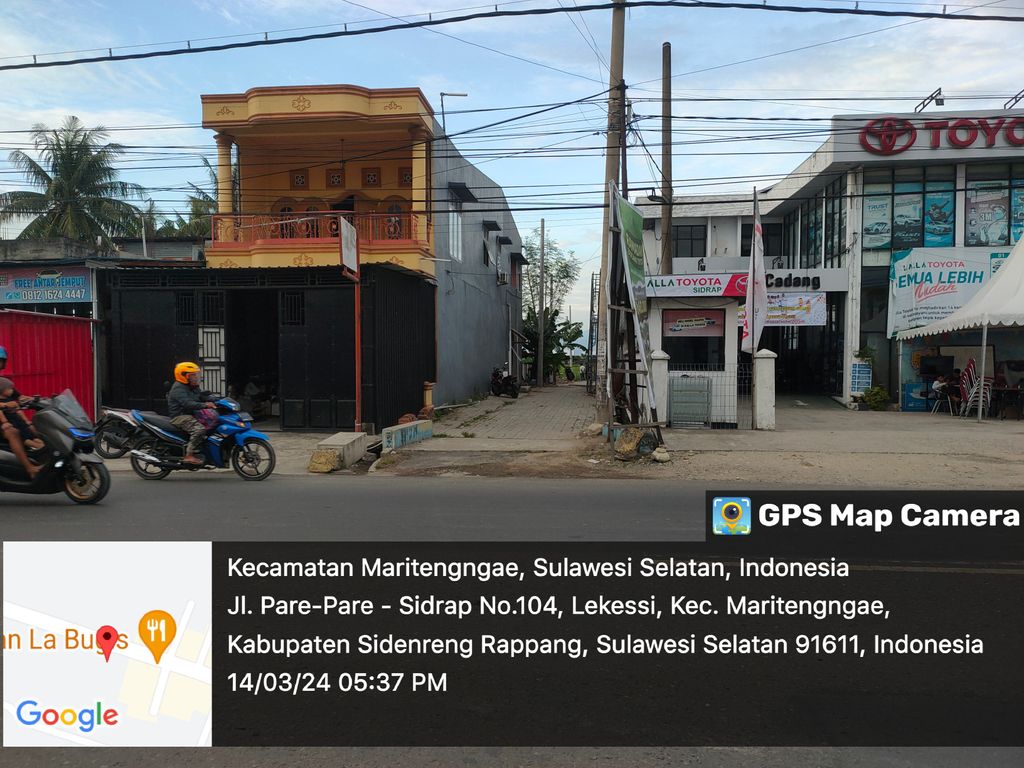 foto gerbang perumahan GRAHA 142