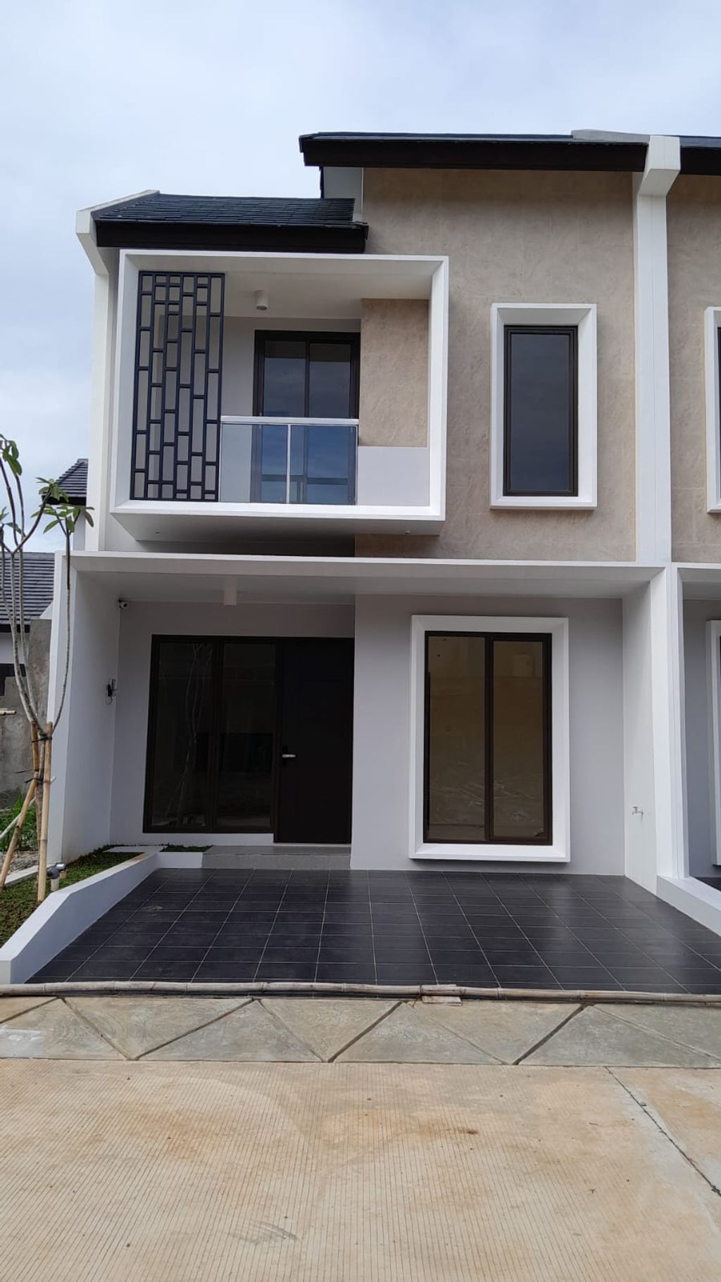 foto tampak rumah tipe Chaitra perumahan PERUMAHAN ASANA RESIDENCE THP 2