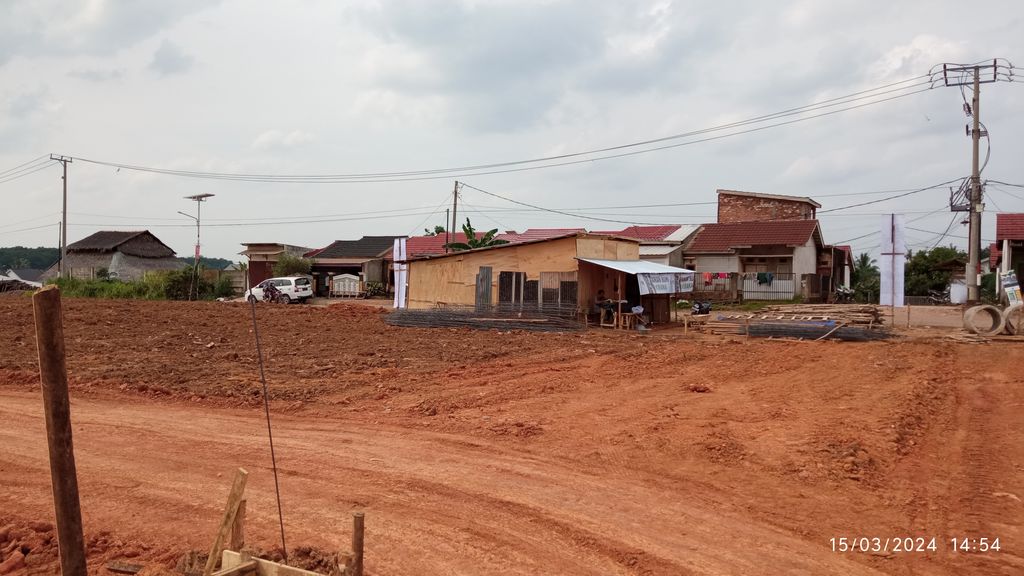 foto gerbang perumahan TAMAN BHUMI KIRANA