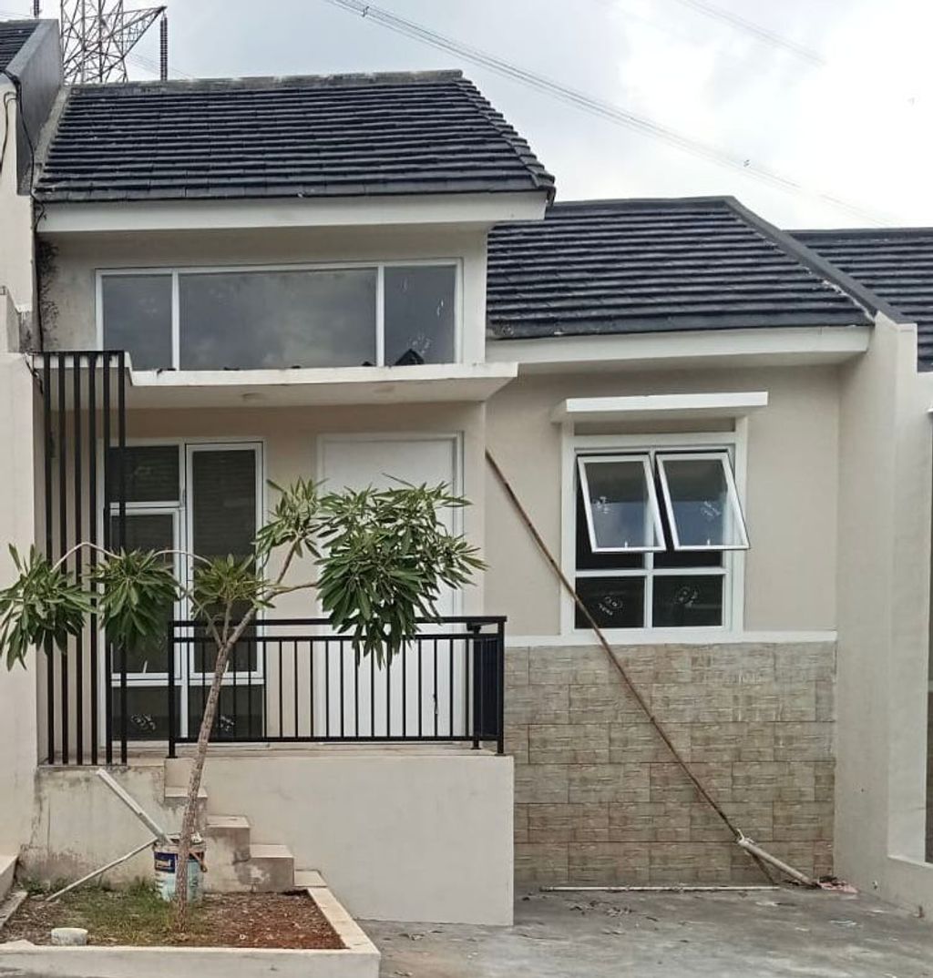 foto tampak rumah tipe E1 2 LANTAI perumahan Bukit Permata Indah