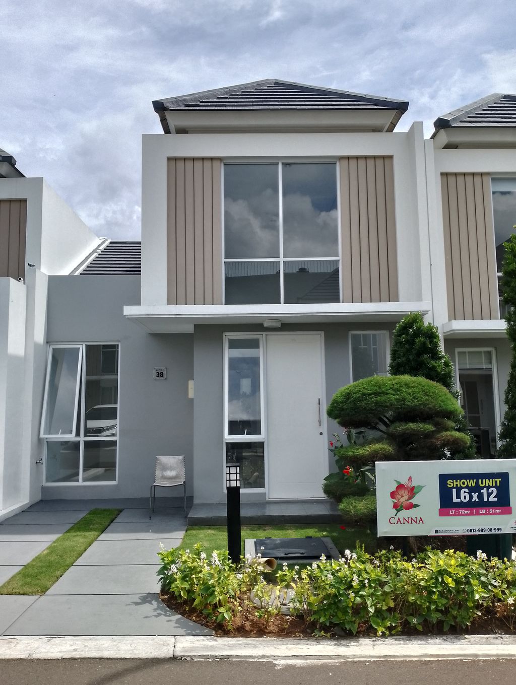 foto tampak rumah tipe ASTER 2/38 perumahan PARAMOUNT PETALS TAHAP 1