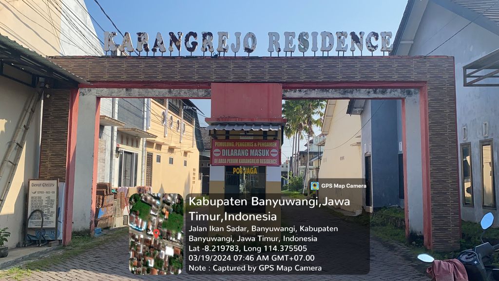 foto gerbang perumahan Karangrejo Residence