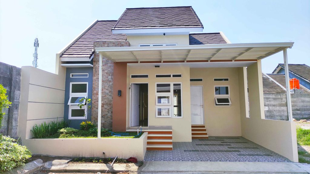 foto tampak rumah tipe 90/190 perumahan KARISMA RESIDENCE CIREBON