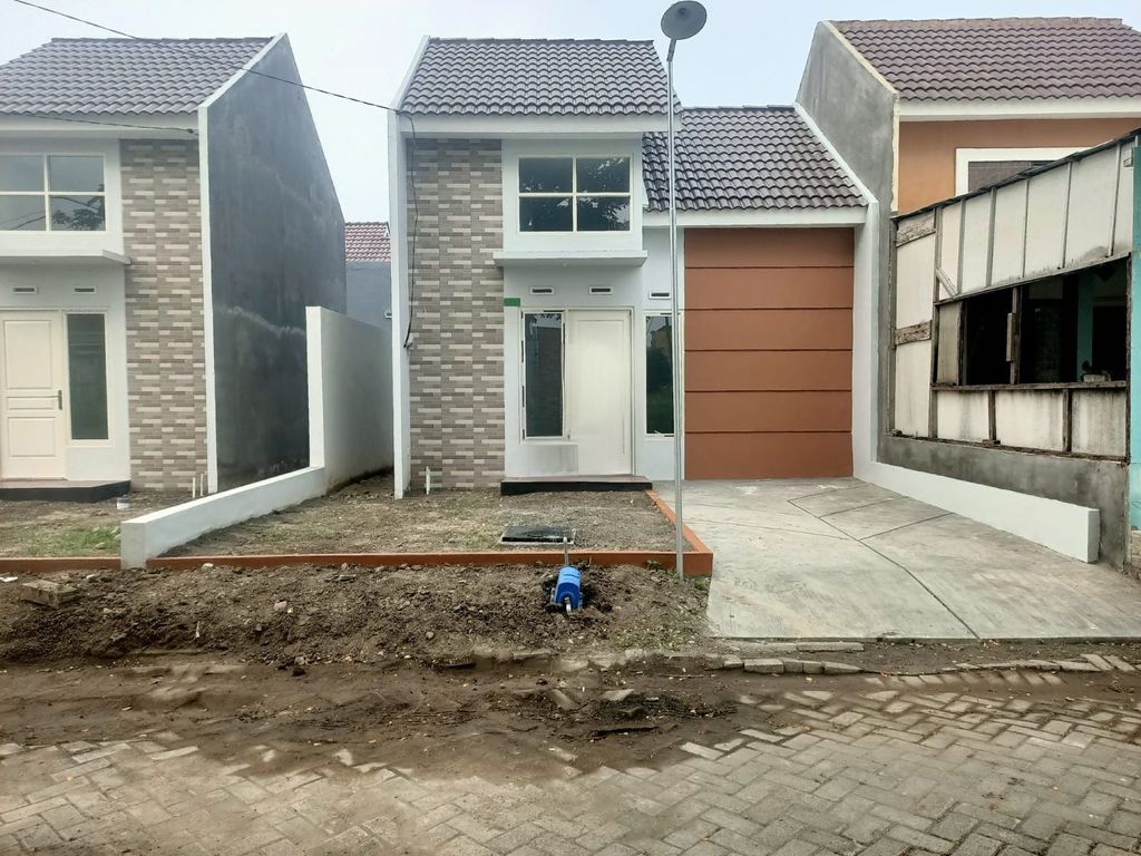 foto tampak rumah tipe T30/72 perumahan Green Menganti Regency