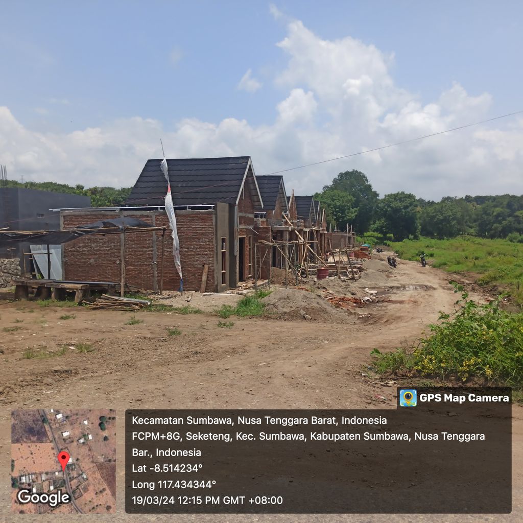 foto gerbang perumahan Mahkota Residence