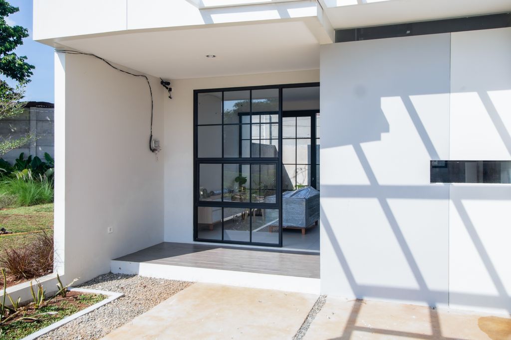 foto tampak rumah tipe 48/60 perumahan GREENLAND KEMANG BOGOR