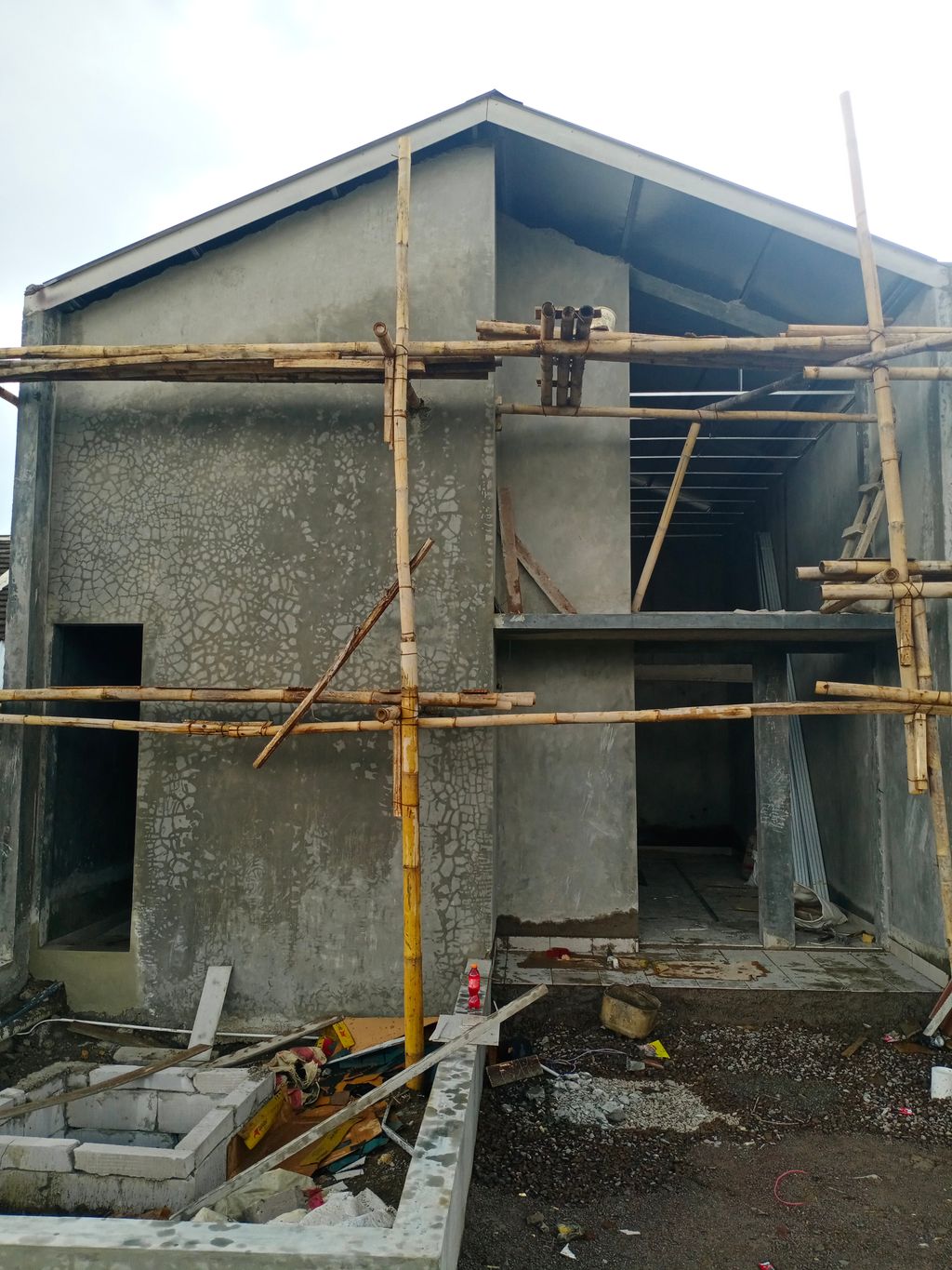 foto tampak rumah tipe 37/72 MEZZANINE perumahan GRAND CITRA RESIDENCE