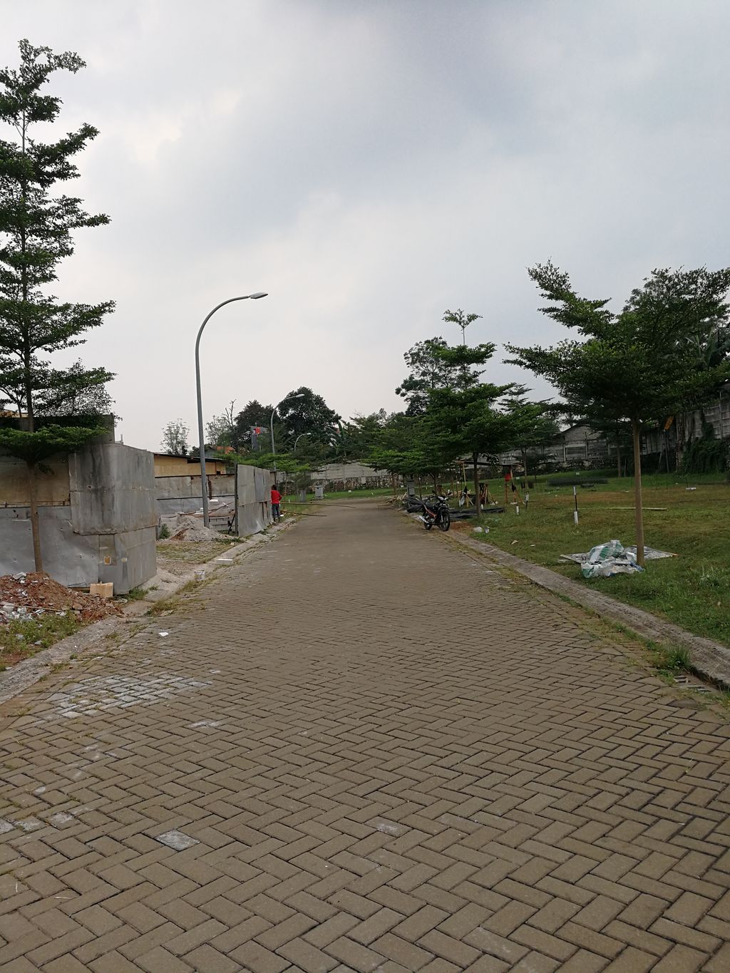 foto posisi tengah perumahan DISCOVERY ALUVIA III BINTARO JAYA