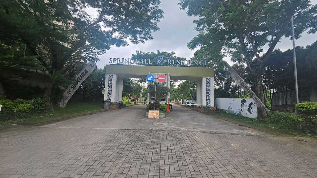 foto gerbang perumahan Springhill Palembang