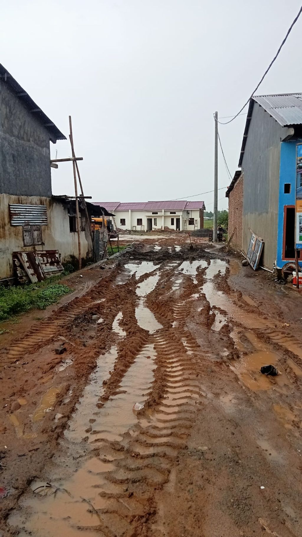 foto gerbang perumahan GRAHA SEMESTA
