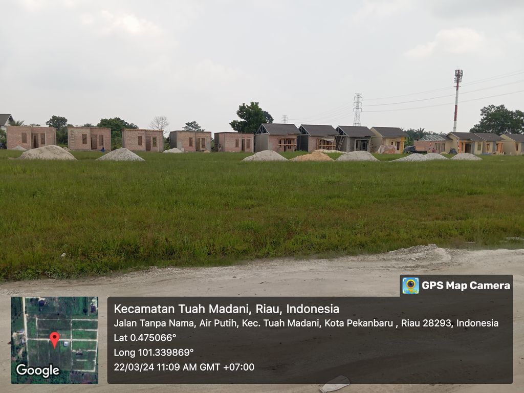 foto posisi tengah perumahan GREEN DEKISA