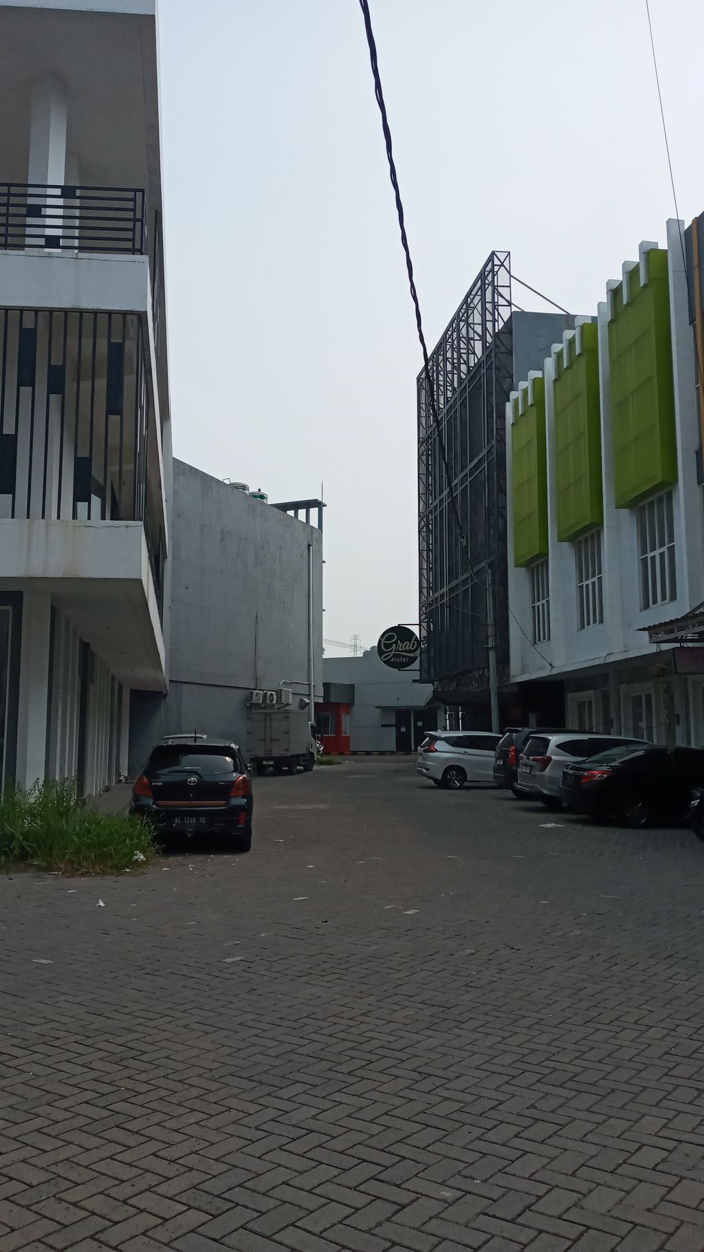 foto posisi tengah perumahan Grand Plaza Gresik