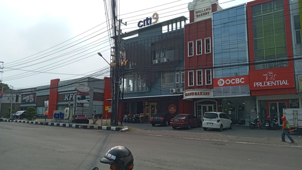 foto gerbang perumahan Grand Plaza Gresik