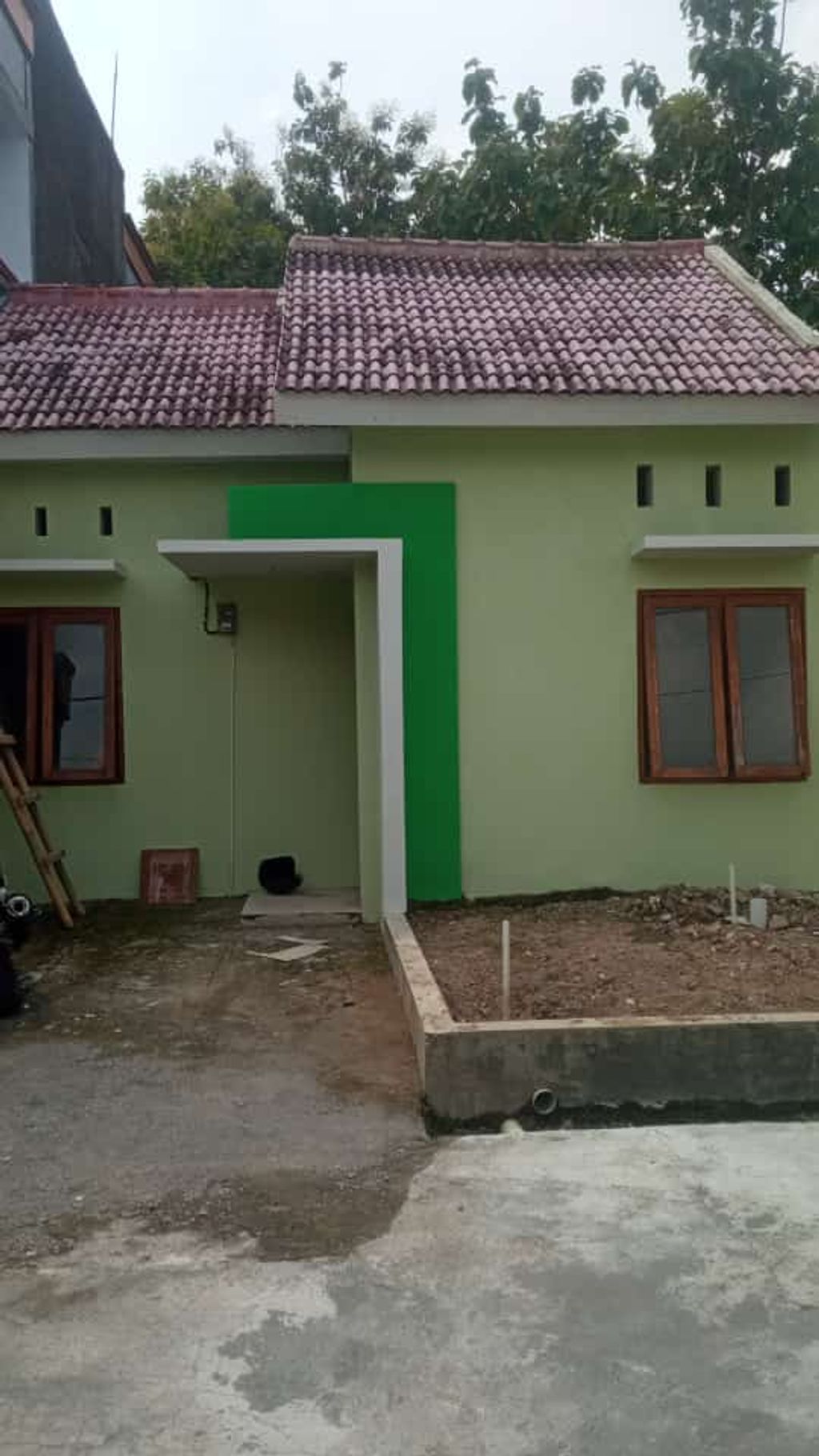 foto tampak rumah tipe 22 perumahan Graha Sejahtera Dukuh 2