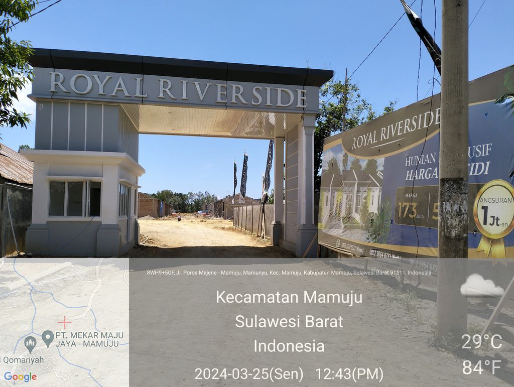 foto gerbang perumahan ROYAL RIVERSIDE