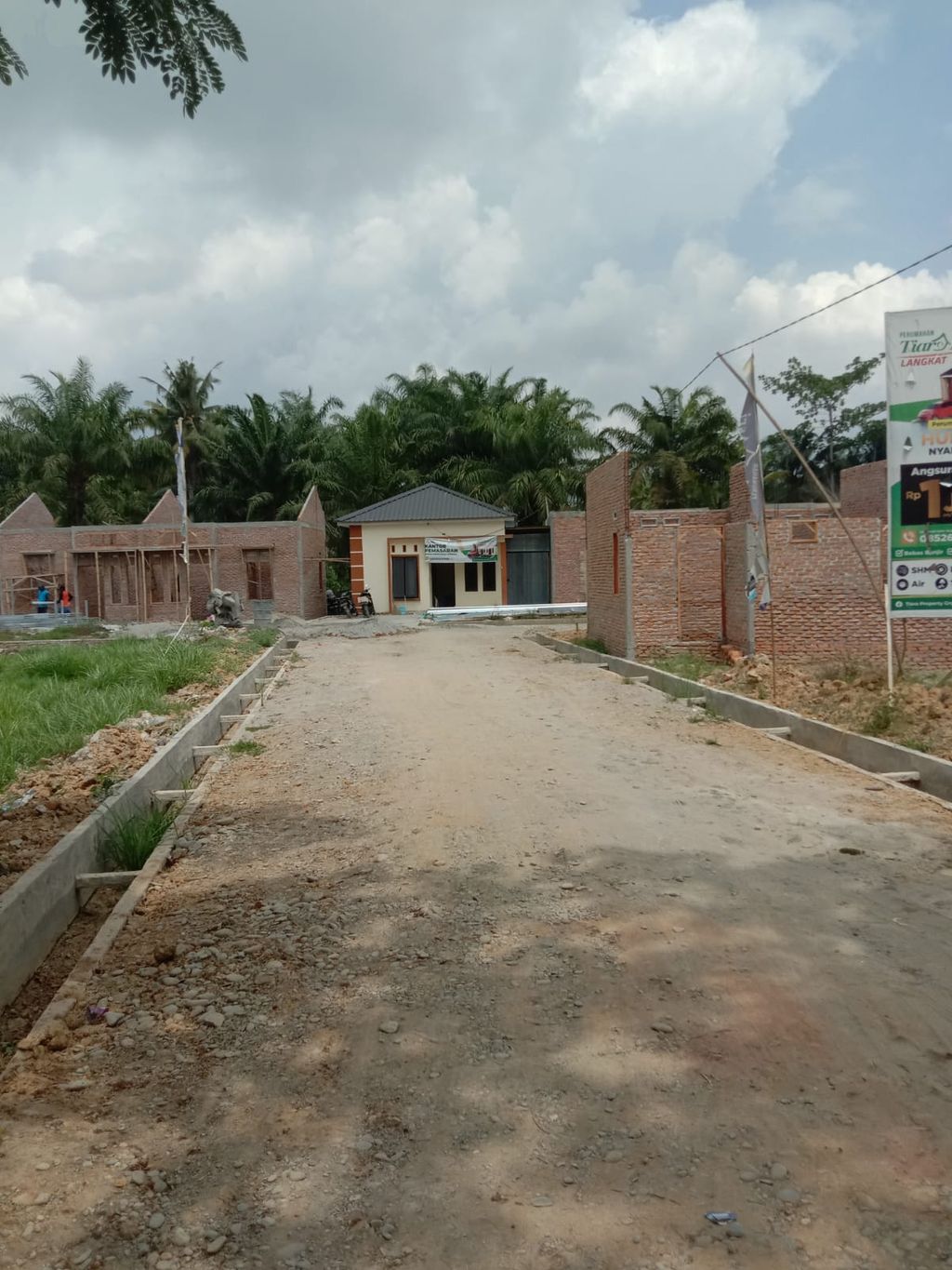 foto gerbang perumahan Cemara Hijau