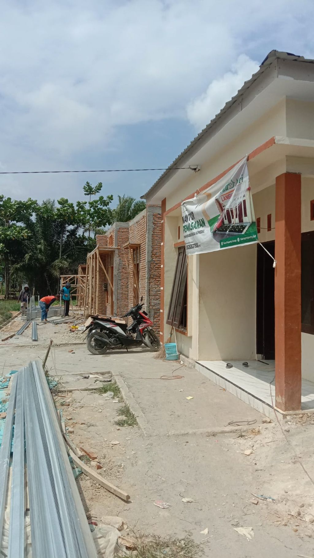 foto posisi tengah perumahan Cemara Hijau