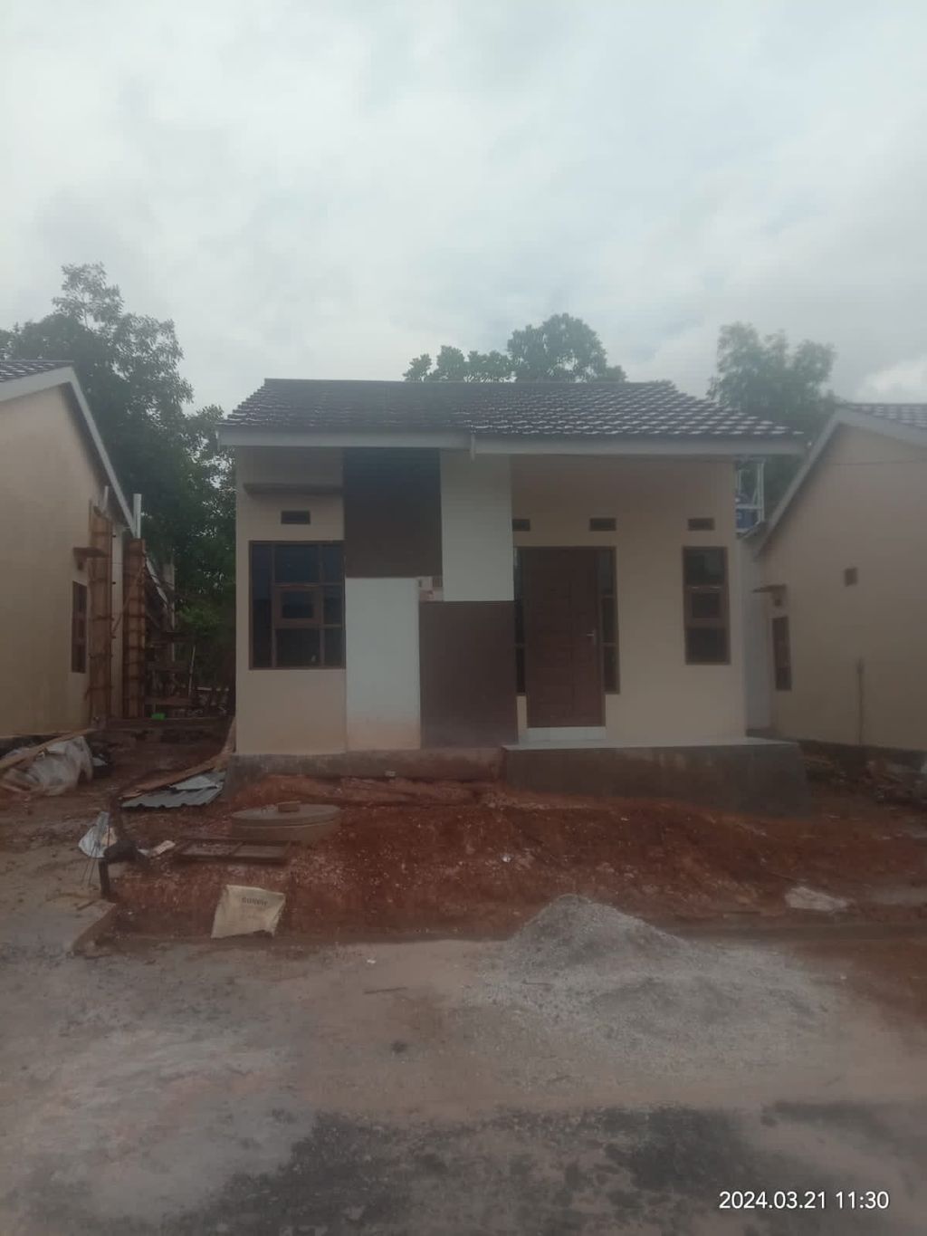 foto contoh rumah perumahan MAHKOTA RIDILLA 13