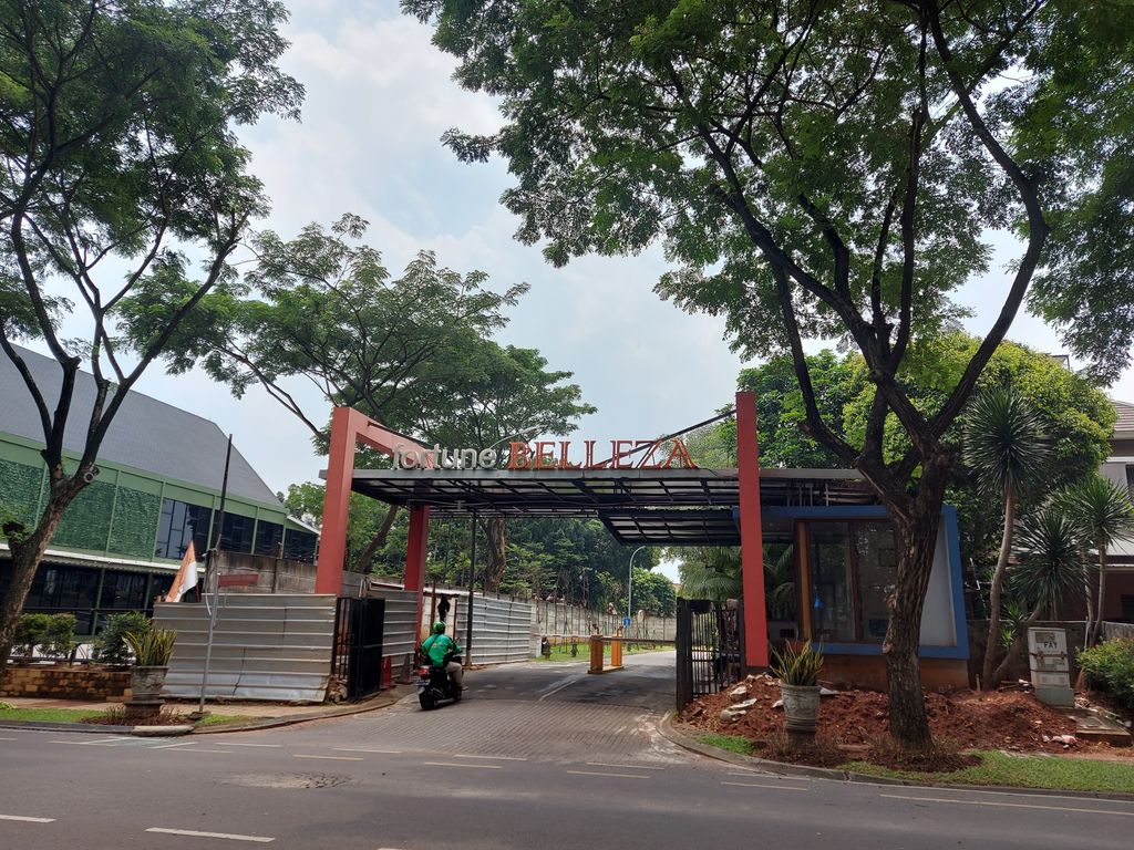 foto gerbang perumahan GRAHA RAYA FORTUNE BELLEZA