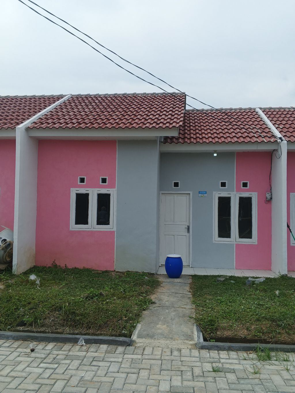 foto tampak rumah tipe 30/95 perumahan SASAK PERMAI