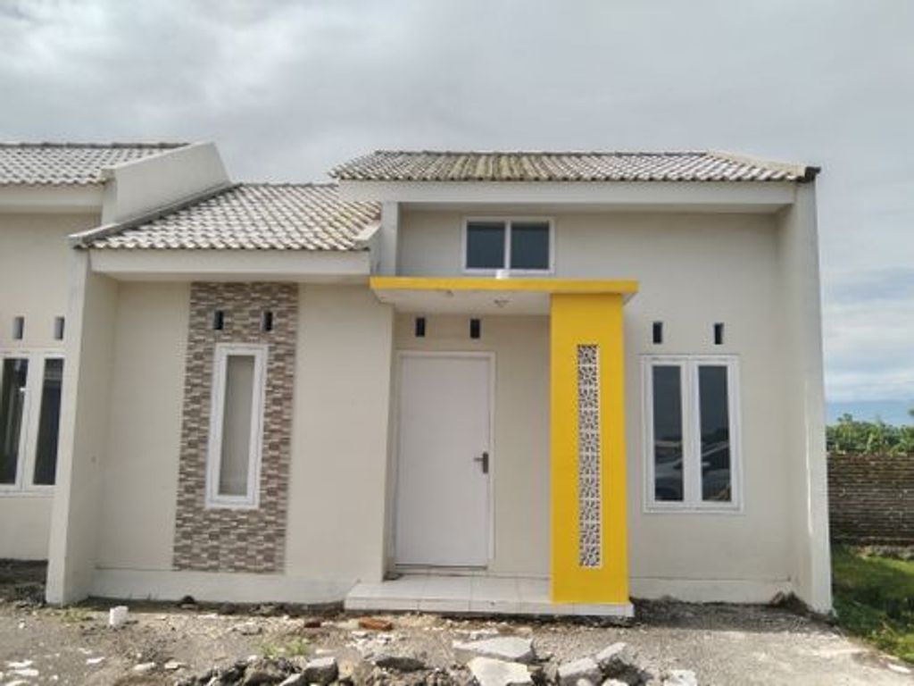 foto tampak rumah tipe 36 perumahan GRIYA BERLIAN
