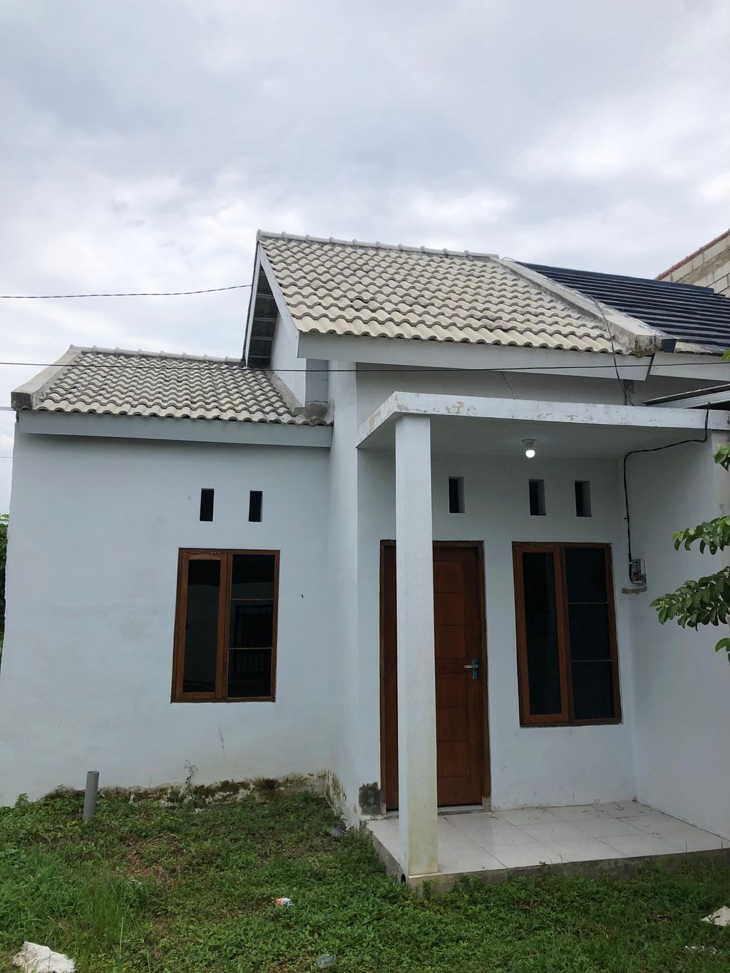 foto contoh rumah perumahan GRAHA ROYYAN AJUNG