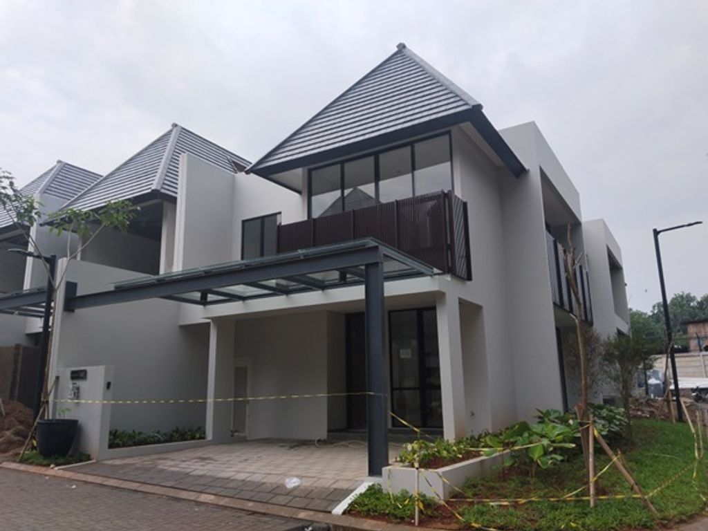 foto tampak rumah tipe Topaz perumahan Serenia Hills