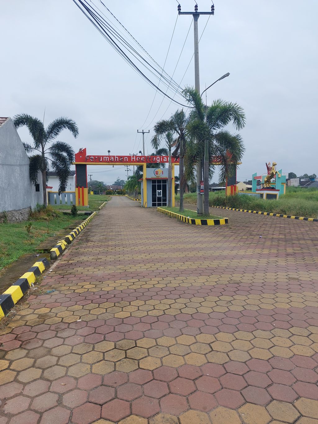 foto gerbang perumahan HOETTAGIAN ASRI KEMANISAN EXT