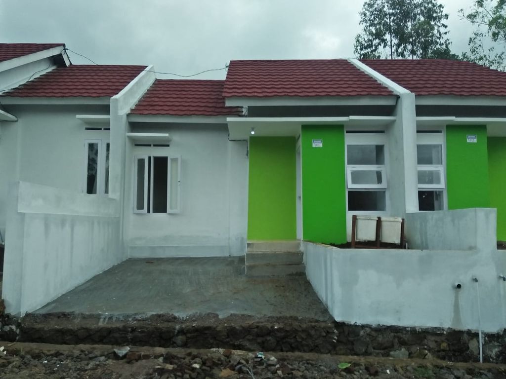 foto tampak rumah tipe 37/72 (PMK 2024) perumahan Perumahan Bumi Cisurupan
