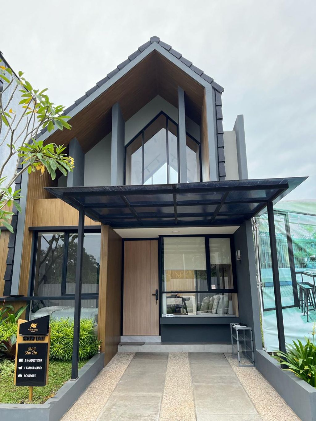 foto tampak rumah tipe GAIA perumahan The Ayarahill AT Serpong